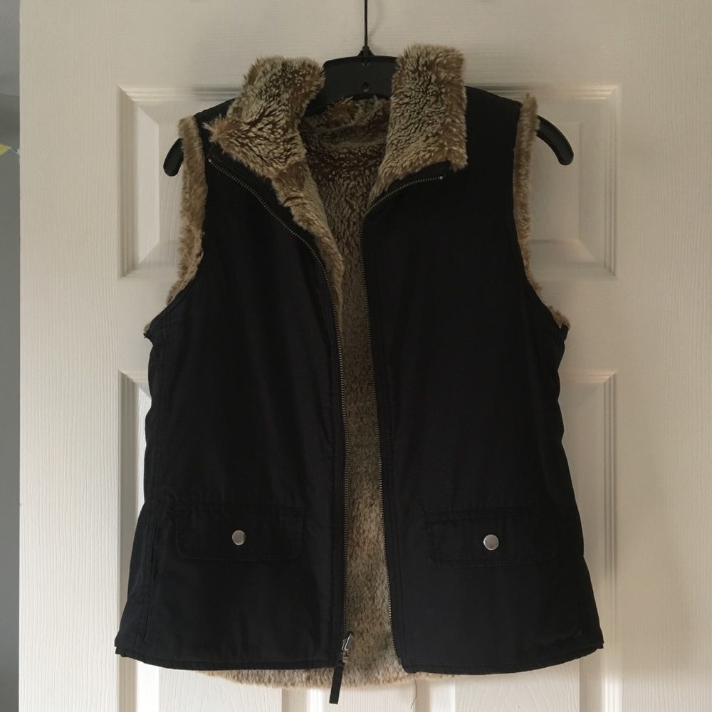 Gap zip up faux lined vest